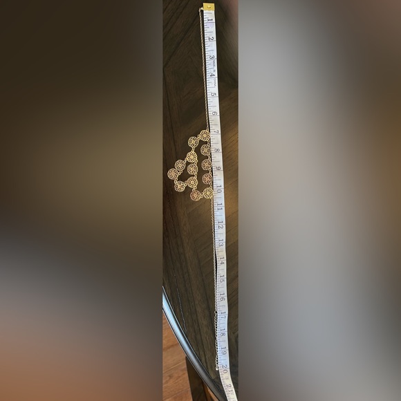 Vintage gold colored necklace. - Picture 3 of 3